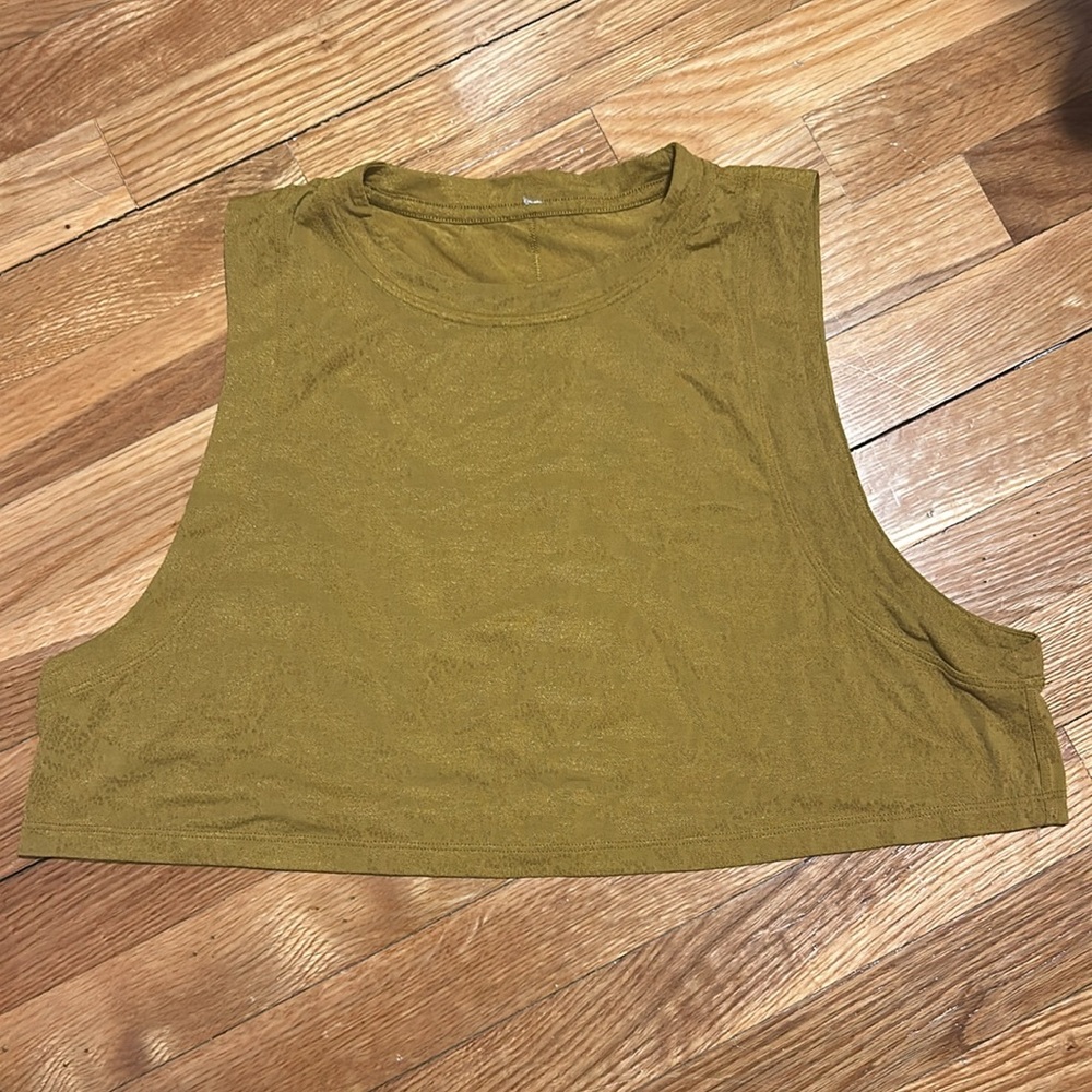 LULULEMON cropped tank - Picture 3 of 3